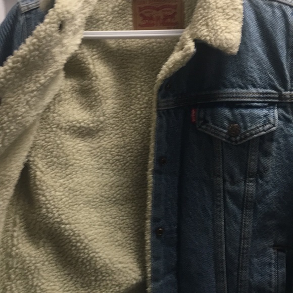Levis Original Sherpa Trucker Jacket - Picture 3 of 3